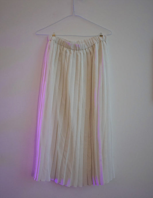 80s white pleated midi skirt