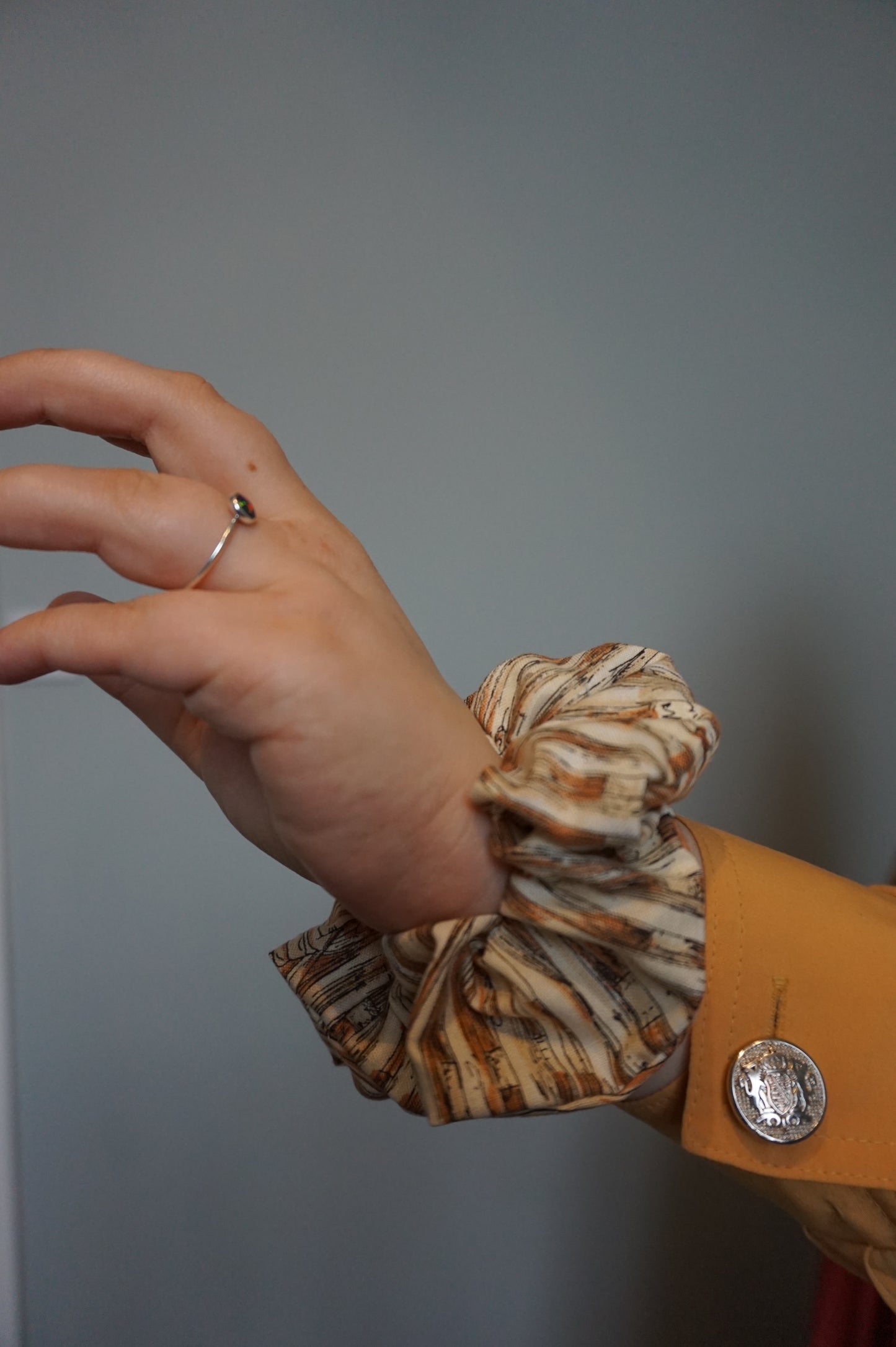 Döfida Scrunchie- Wicker