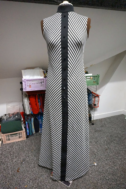 Sparkly Black and White Retro Chevron 70's Sleeveless Maxi Dress