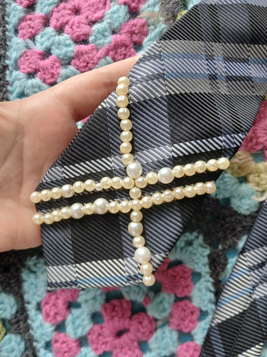 Altair Reworked Tie - pearls