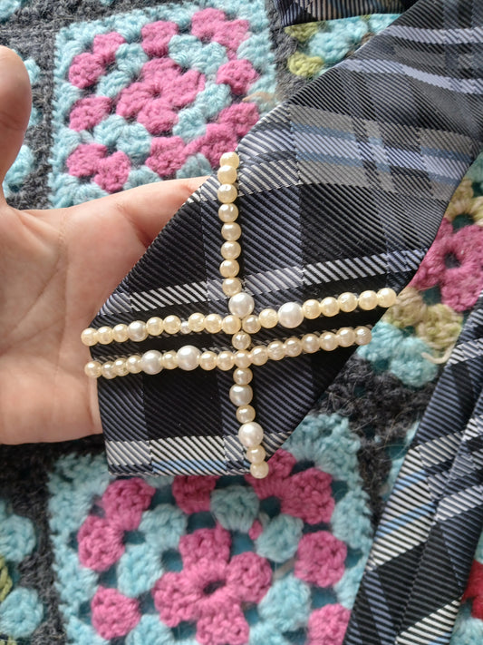 Altair Reworked Tie - pearls