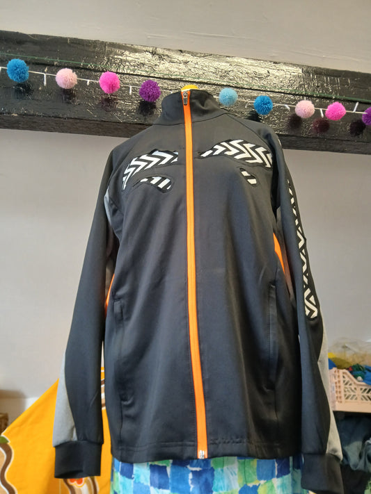 Reworked chevron sports zip up
