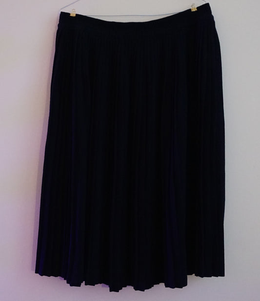 80s Navy pleated skirt